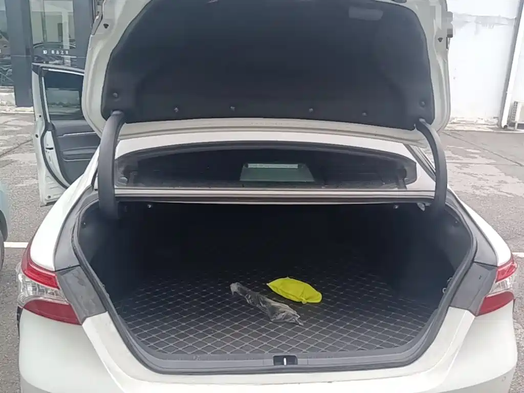 Toyota Camry 2021 2.5S Feng Shang Edition фото 19