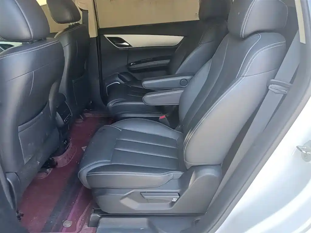 BYD Song MAX 2021 Upgrade 1.5T Automatic Premium Edition 6-Seater фото 17