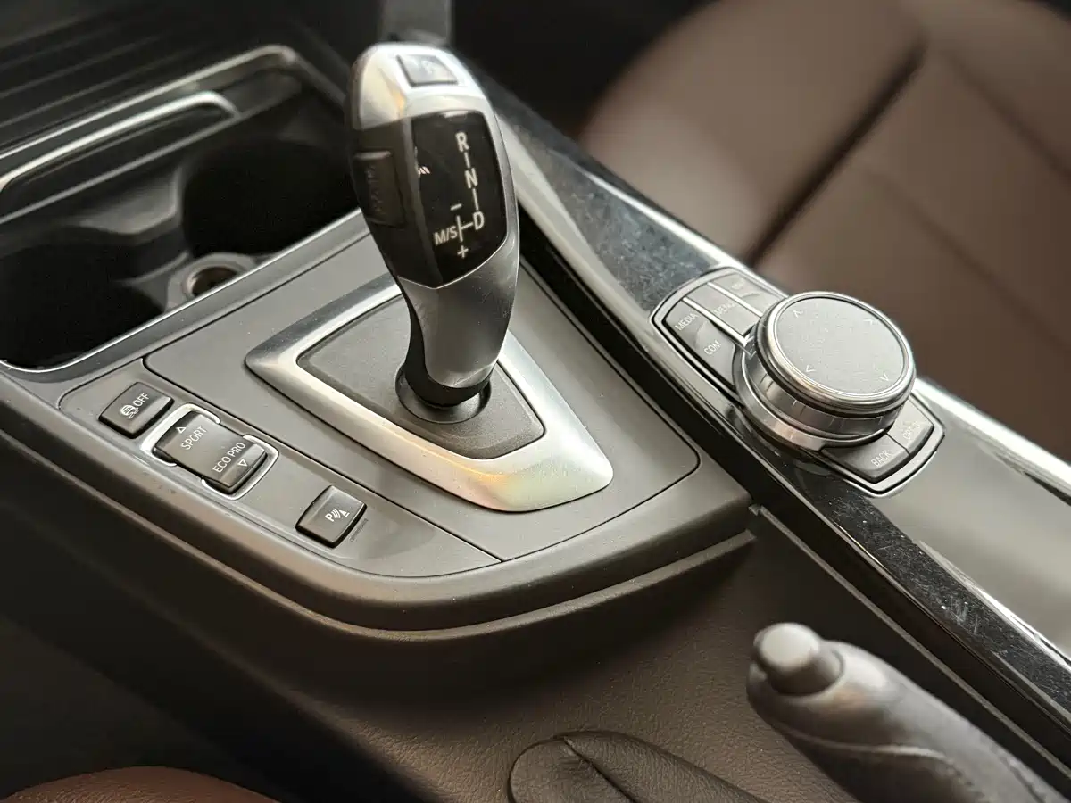 BMW 3 Series 2019 320Li Fashion Type фото 13