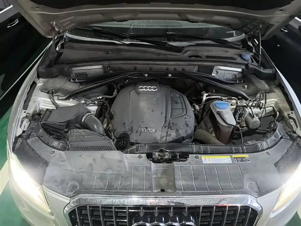 Audi Q5 2015 40 TFSI Technology фото 20