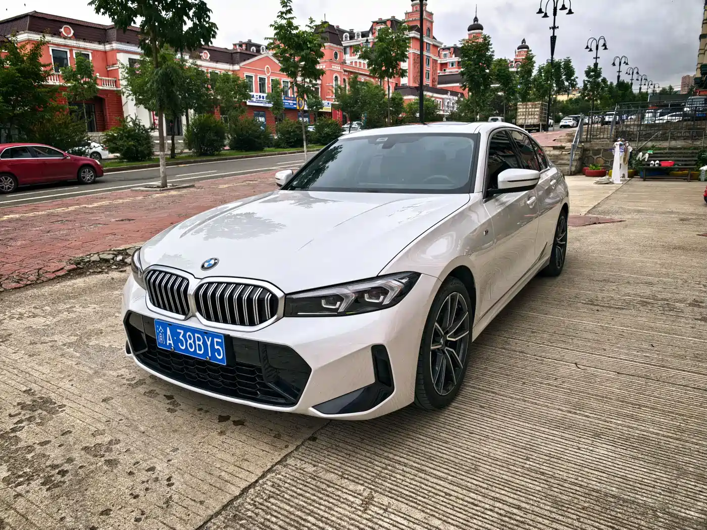BMW 3-SERIES