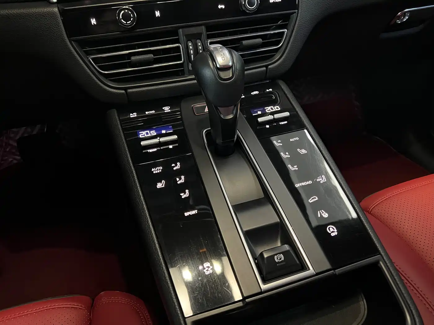 Porsche Macan 2022 Macan 2.0T фото 13
