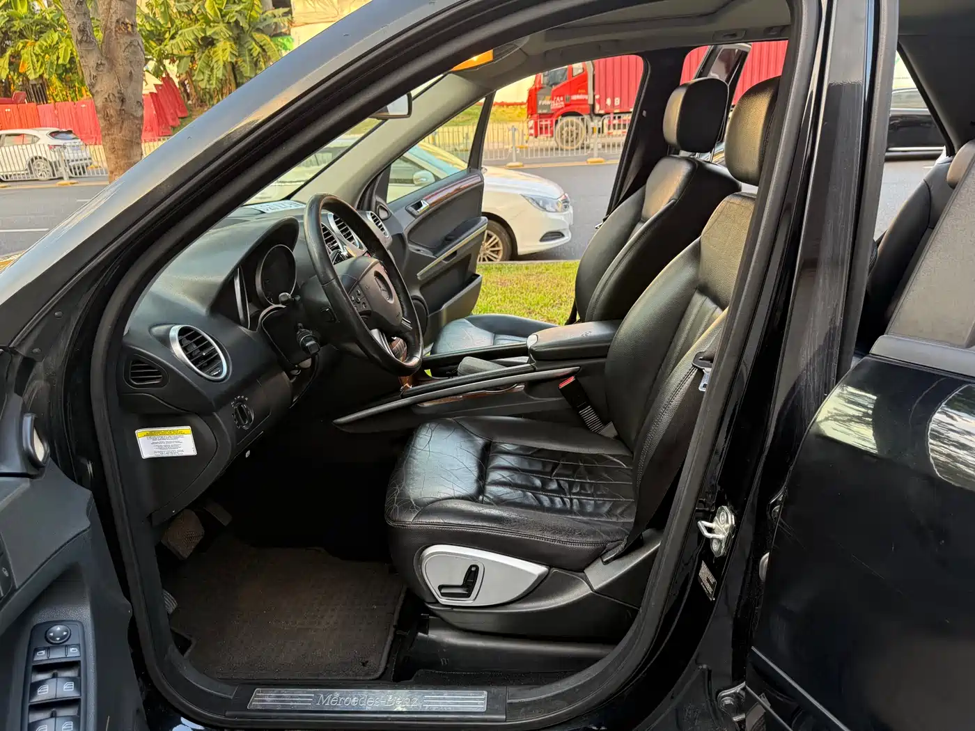 Mercedes-Benz M-Class 2006 Model ML 350 Premium фото 7