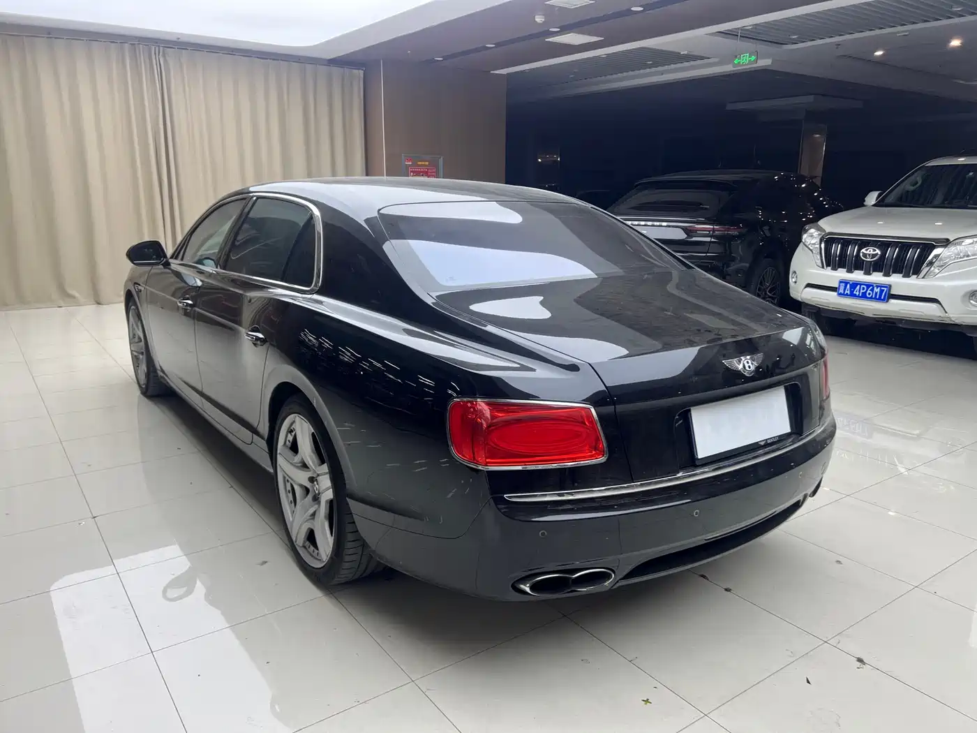 Bentley Flying Spur 2014 4.0T V8 Prestige Edition фото 11