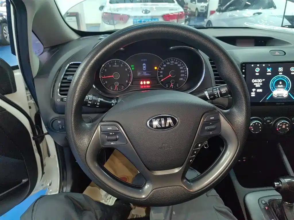 Kia K3 2015 1.6L Automatic GL фото 7