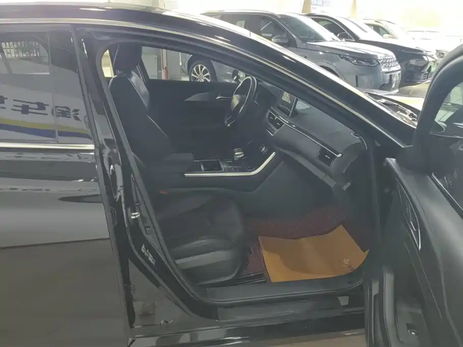 Hongqi H5 2022 Classic Facelift 1.5T DCT Flag Rhythm Edition фото 8