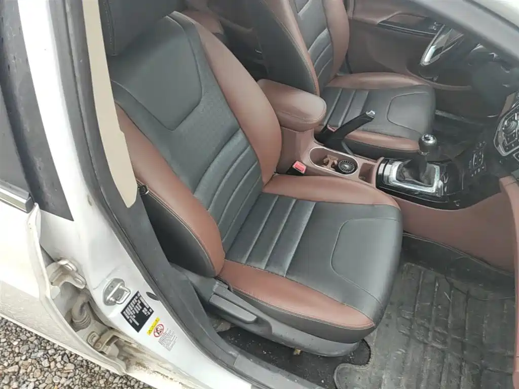 BYD Surui 2015 Facelift 1.5L Manual Luxury фото 25