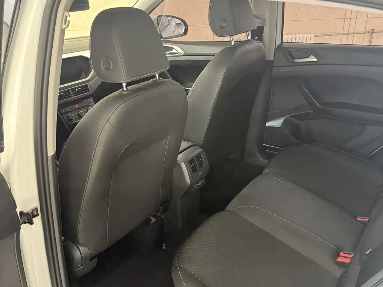 Volkswagen Tanying 2021 1.5L Automatic Smart Connect Edition фото 9