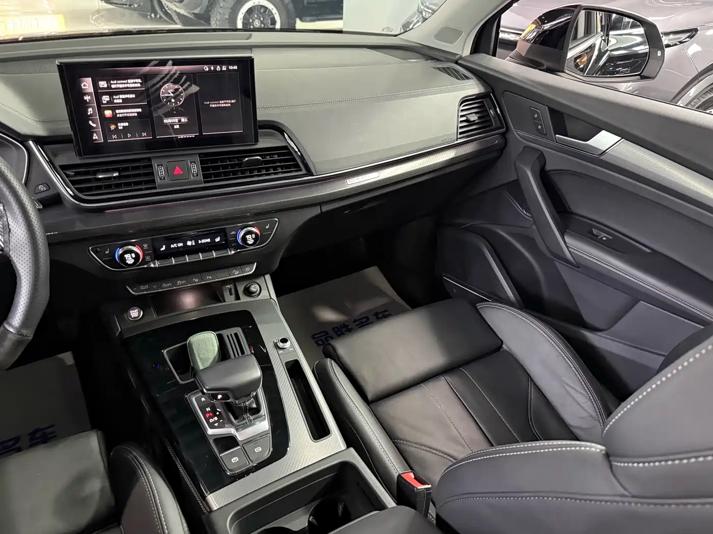 Audi Q5L 2022 45T Luxury Dynamic фото 13