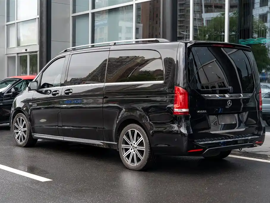 Mercedes-Benz V-Class 2022 V 260 L Long Wheelbase Luxury Edition фото 5
