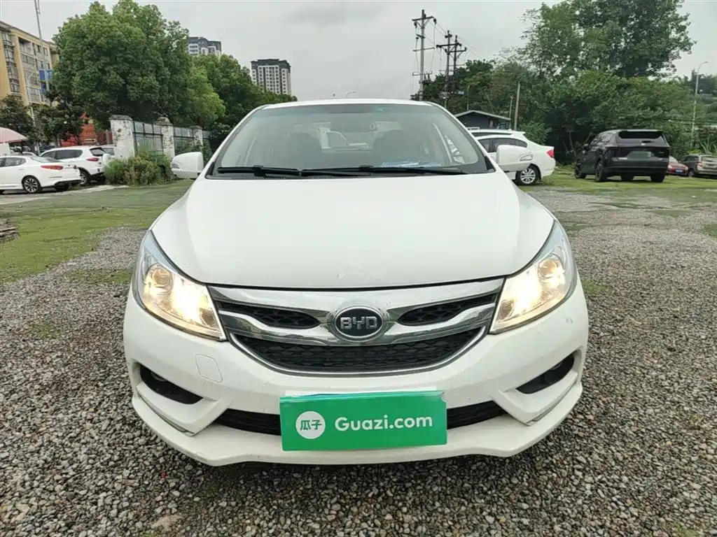 BYD Surui 2015 Facelift 1.5L Manual Luxury фото 3