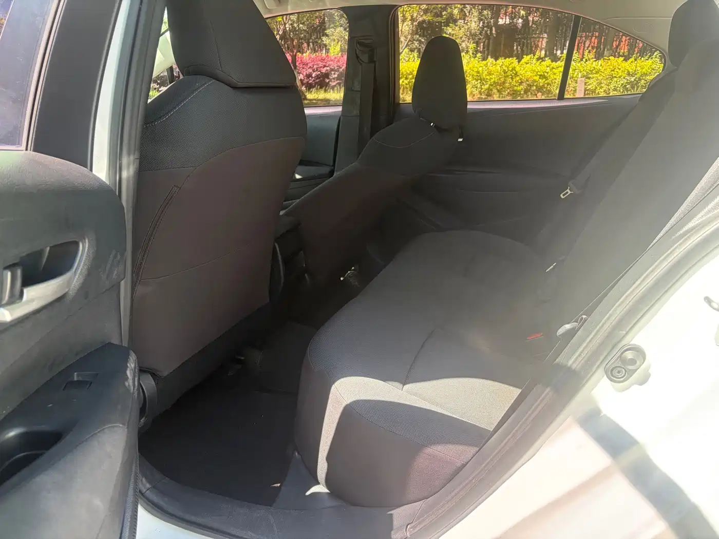 Toyota Corolla 2019 1.2T S-CVT GL Pioneer Edition фото 10