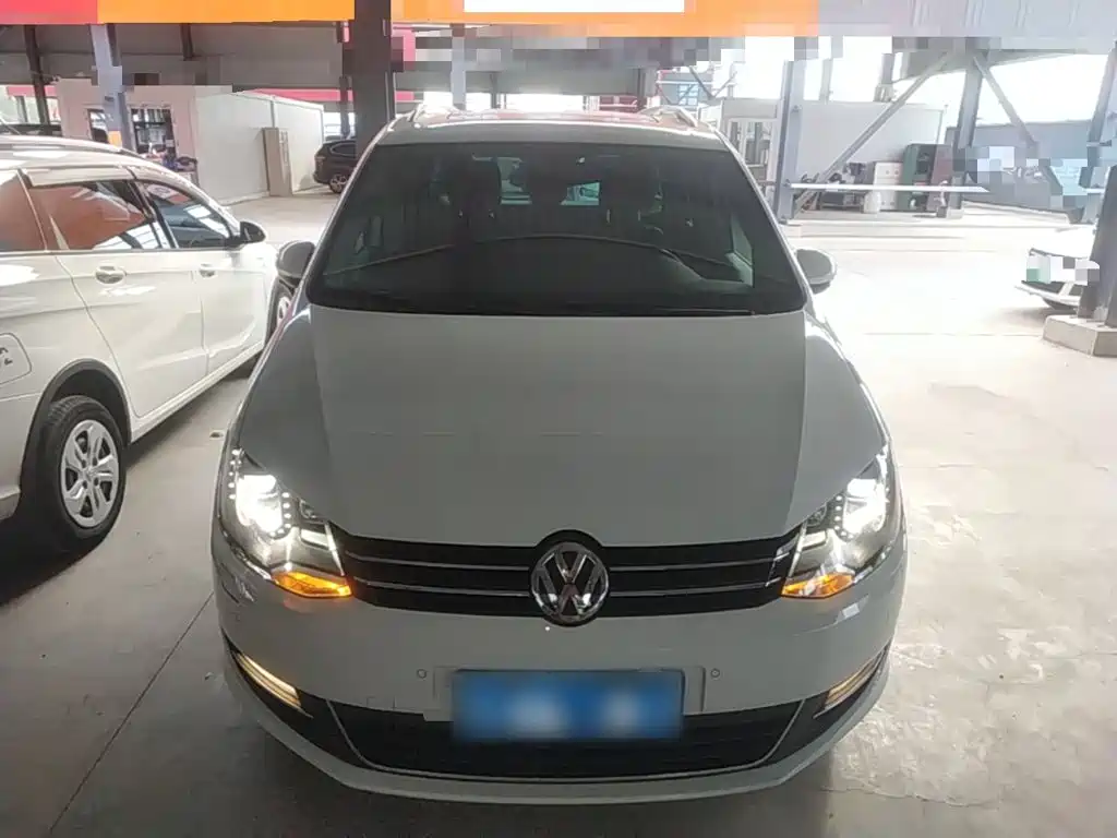 Volkswagen Sharan 2016 2016 380TSI Premium 7-seater