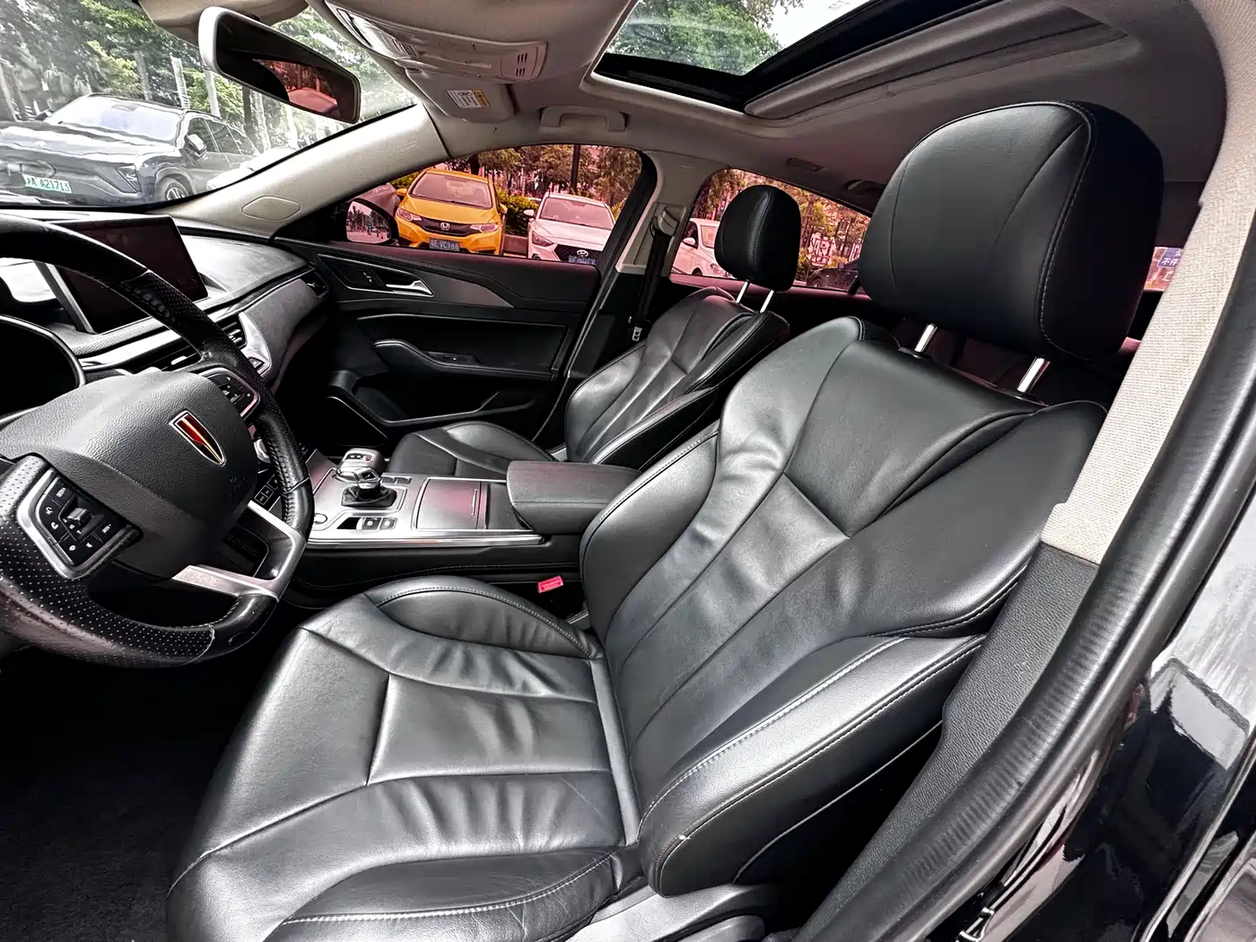 Hongqi H5 2020 1.5T DCT Qi Rhythm Edition фото 4