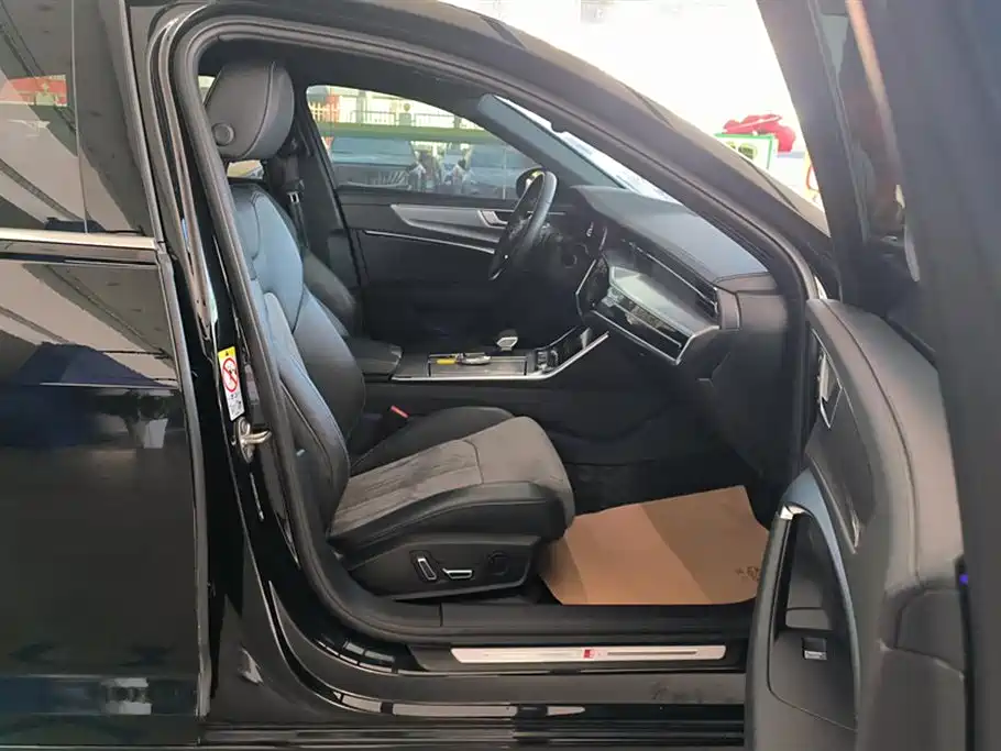 Audi A6L 2024 45 TFSI Premium Dynamic фото 8