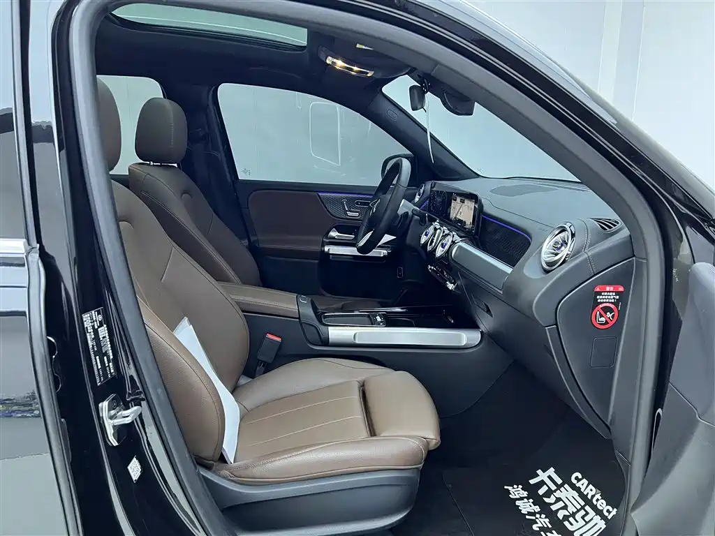 Mercedes-Benz GLB 2024 Facelift GLB 220 Style фото 19