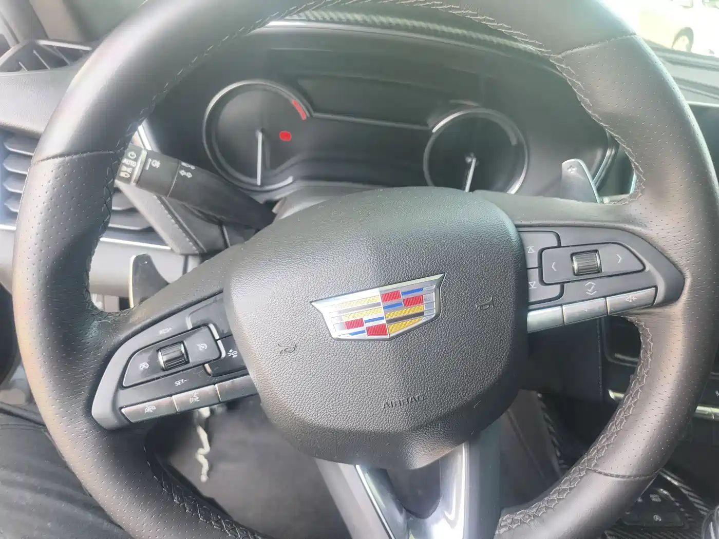 Cadillac CT5 2020 28T Leading Sport фото 6