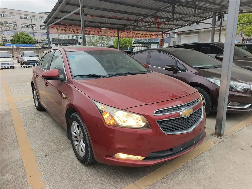 Chevrolet Cruze 2015 1.5L Classic SE AT фото 4