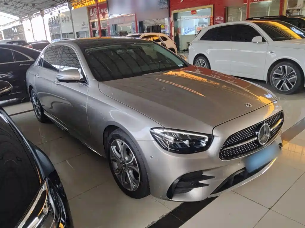 Mercedes-Benz E-Class 2021 E 300 L Sport Fashion фото 4
