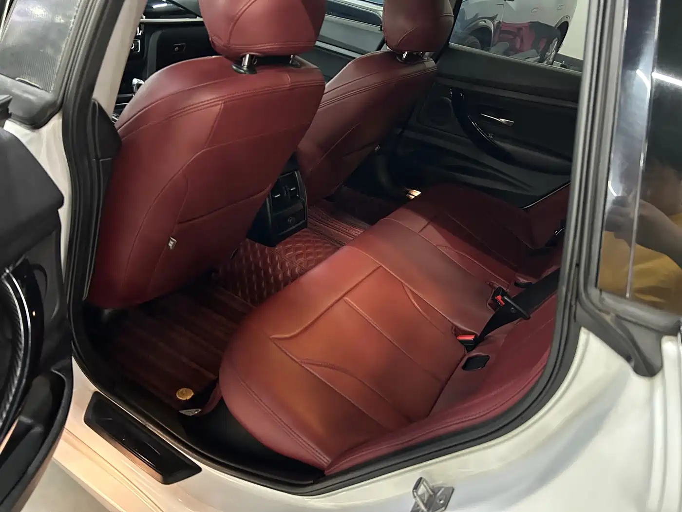 BMW 3 Series GT 2018 320i Fashion фото 5