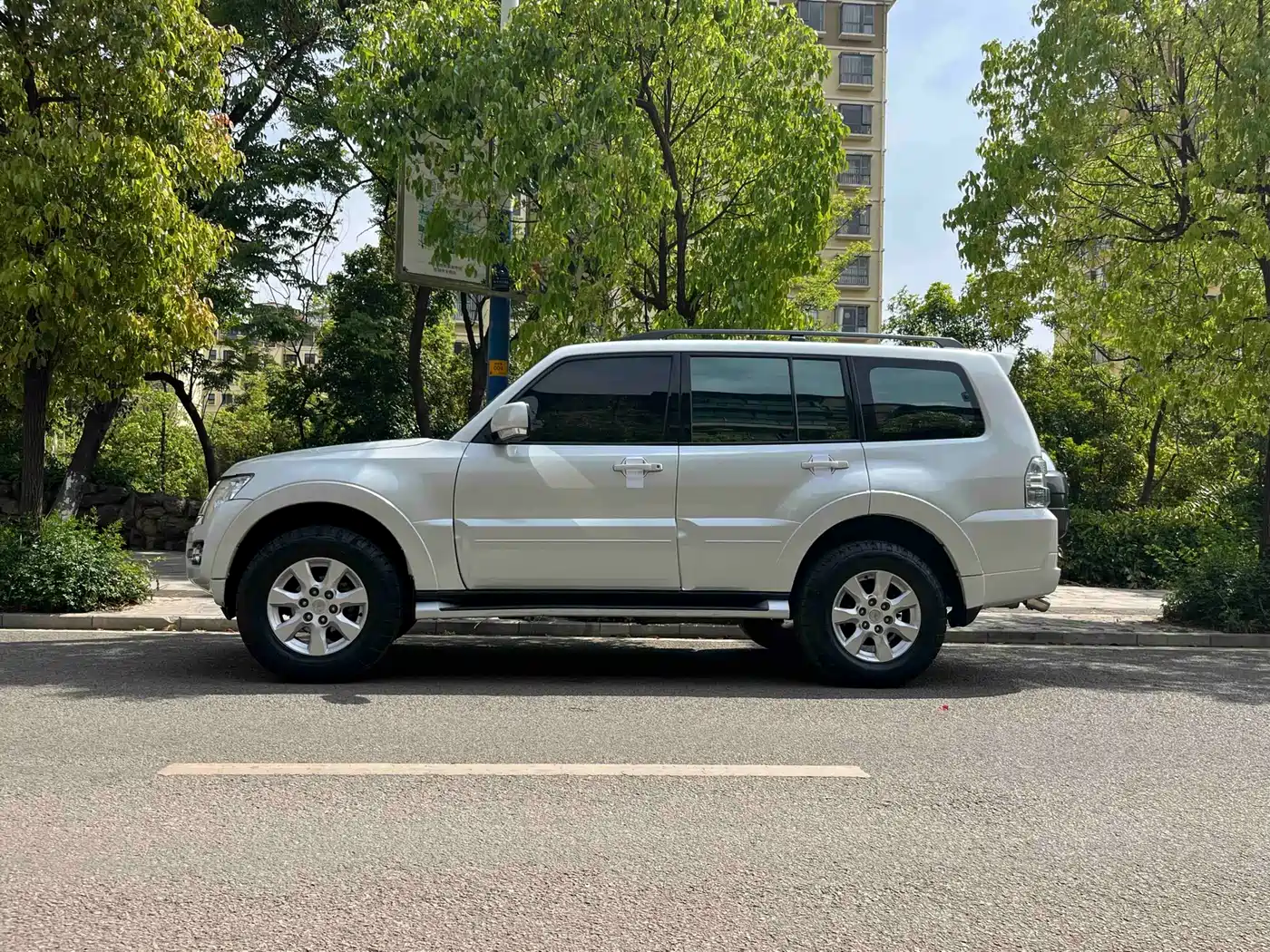 Mitsubishi Pajero (Import) 2019 3.0L Auto Standard Version фото 3