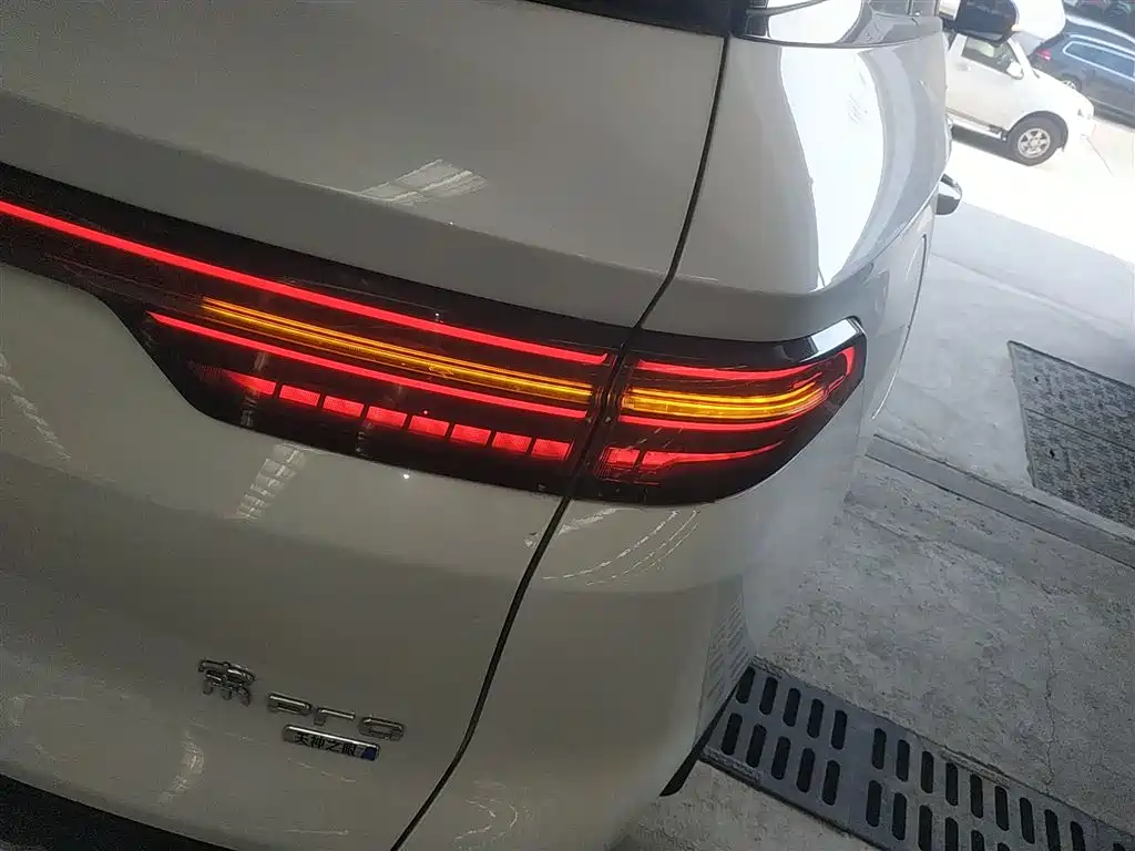 BYD Song Pro New Energy 2025 2nd Generation Smart Drive Edition DM-i 75KM Leading Type фото 8