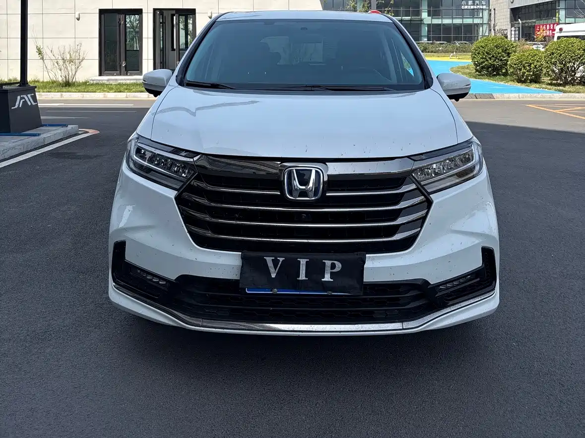Honda Odyssey 2024 2.0L e:HEV Sharp·Comfort Edition фото 2