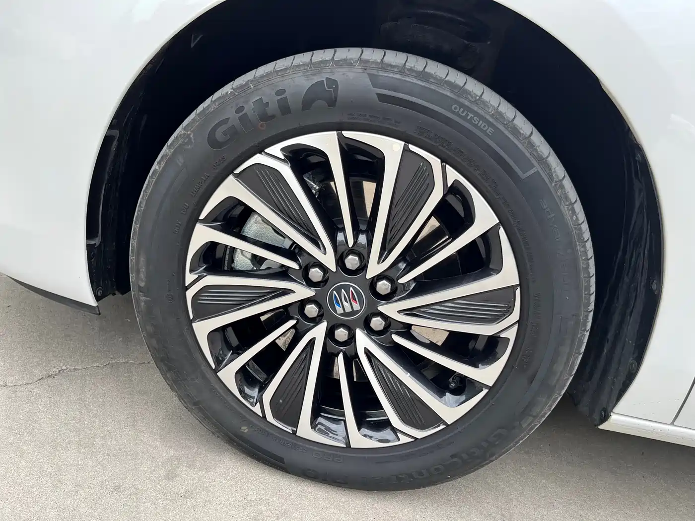 Buick GL8 New Energy 2025 Land Honor Premium Edition 7-Seater фото 23