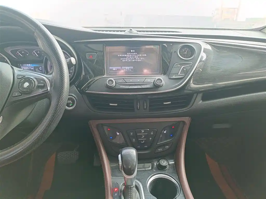 Buick Envision Plus 2018 20T 2WD Luxury фото 9