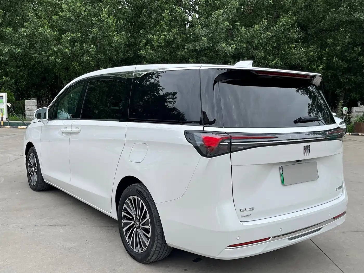 Buick GL8 New Energy 2025 Land Honor Premium Edition 7-Seater фото 26