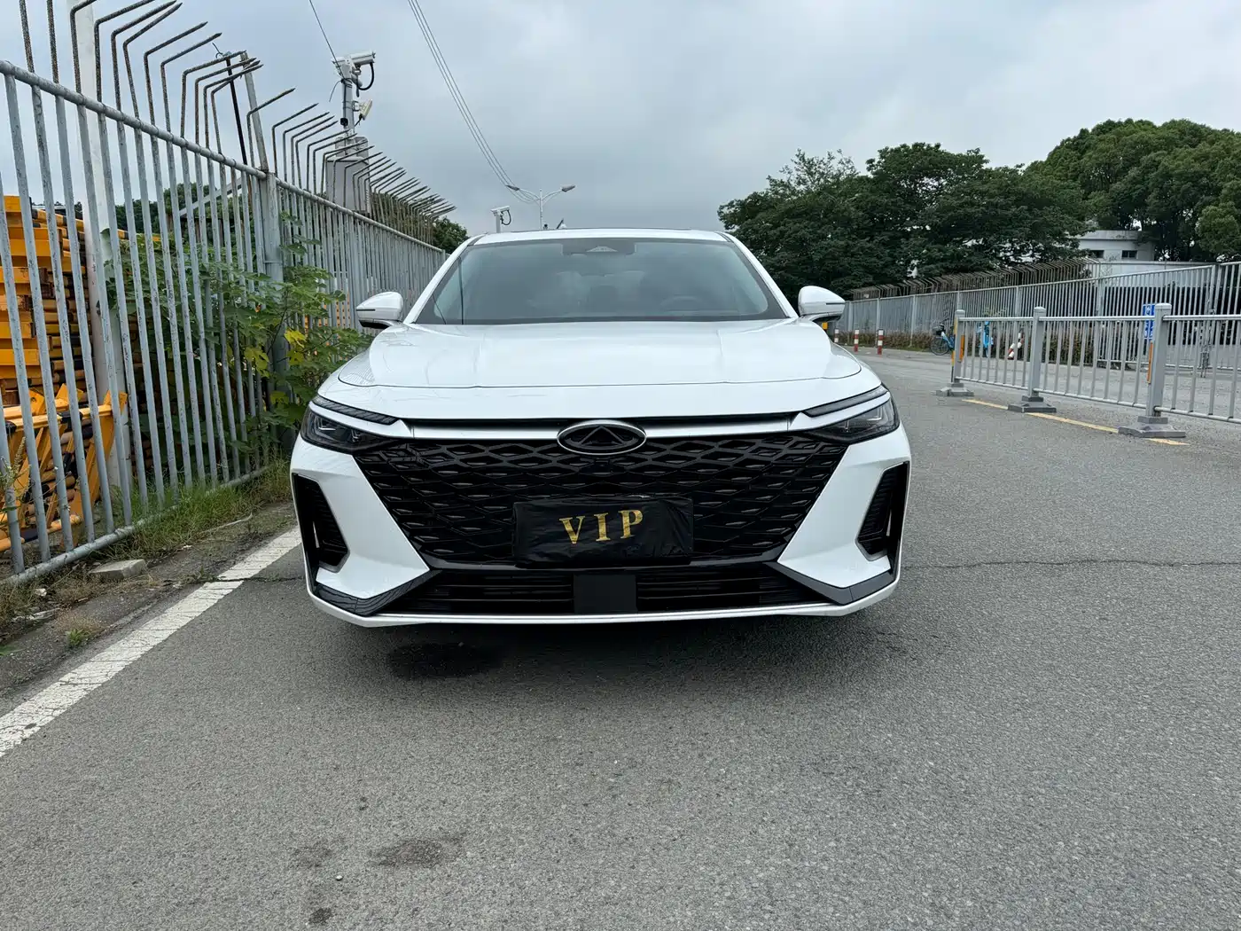 CHERY ARRIZO 8