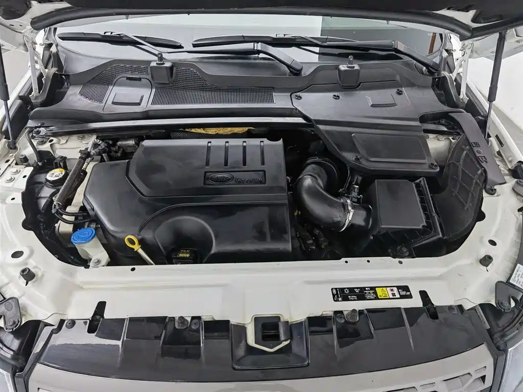 Land Rover Discovery Sport 2019 240PS SE Edition China V фото 6