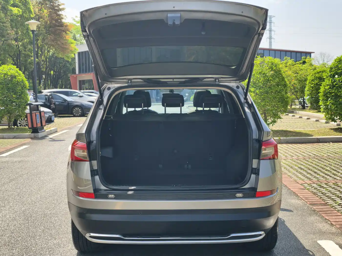 Škoda Kodiaq 2018 Facelift TSI330 5-seat 2WD Premium Luxury Edition фото 9