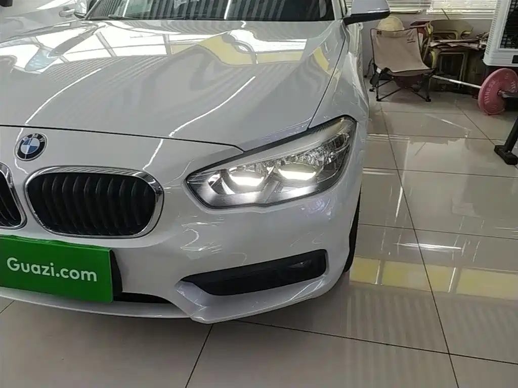 BMW 1 Series (Import) 2016 118i Leading фото 24