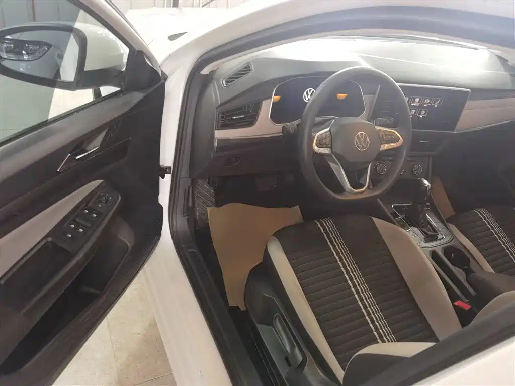 Volkswagen Bora 2024 200TSI DSG Smooth Ride Edition фото 12