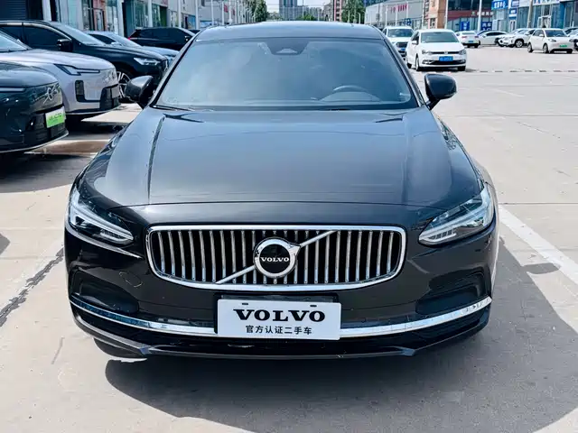 Volvo S90 2023 B5 Intelligent Vision Luxury Edition — фото 2