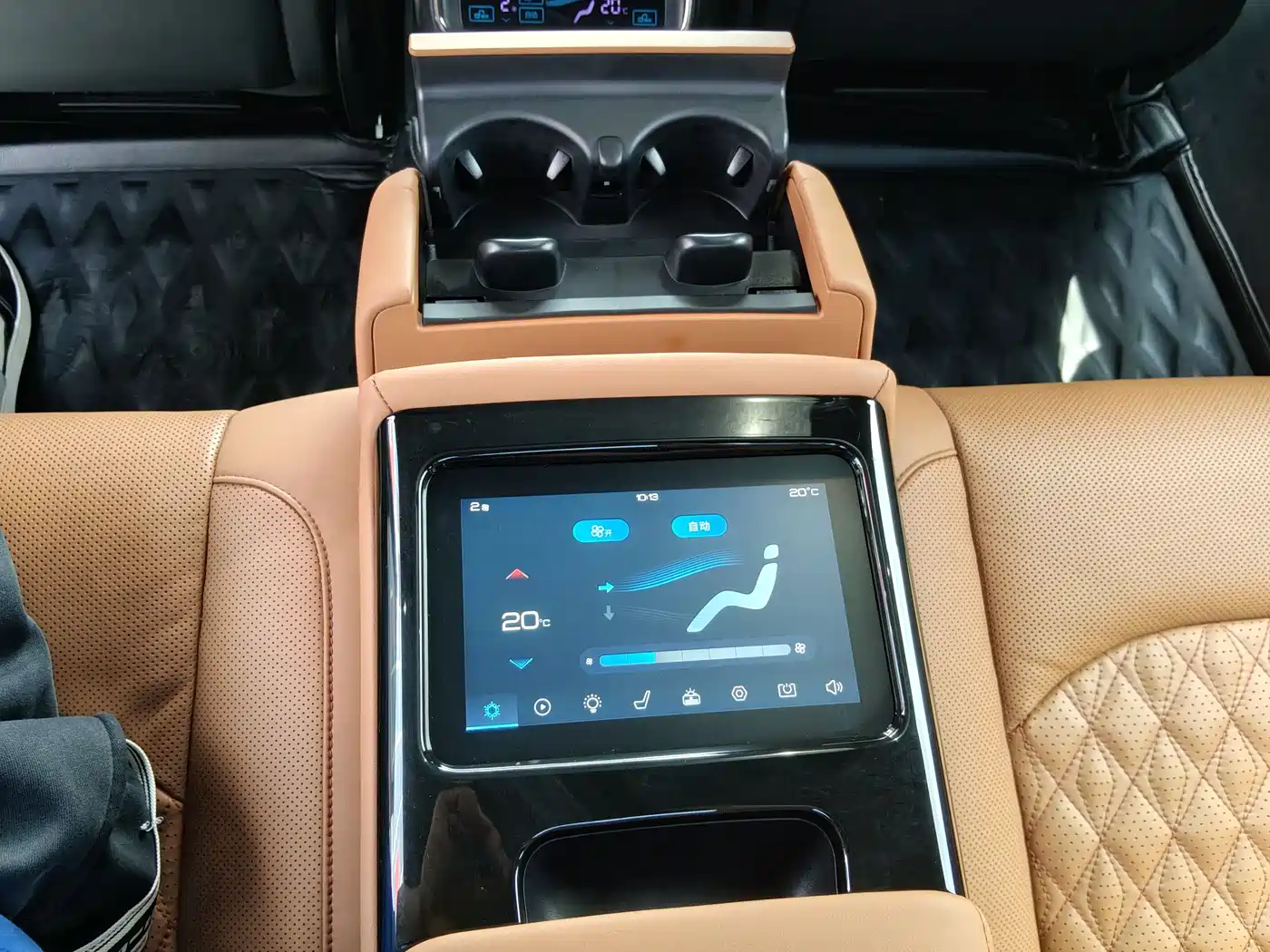 BYD Han 2022 EV Genesis Edition 610KM AWD Premium фото 20