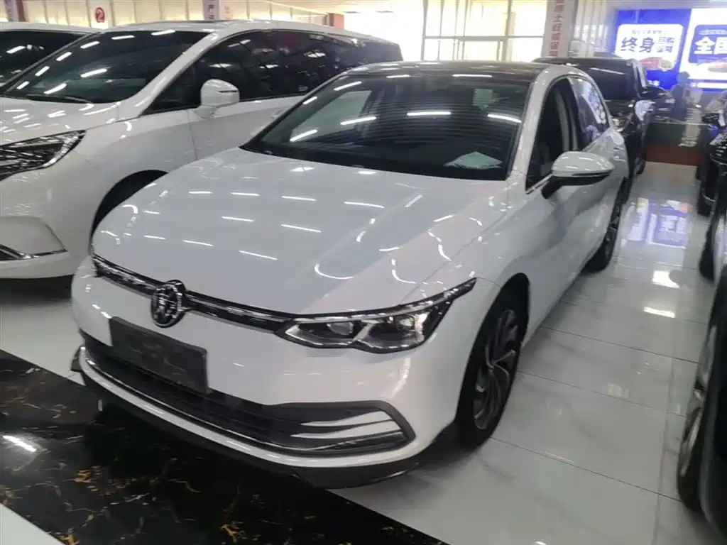 Volkswagen Golf 2021 200TSI DSG Pro