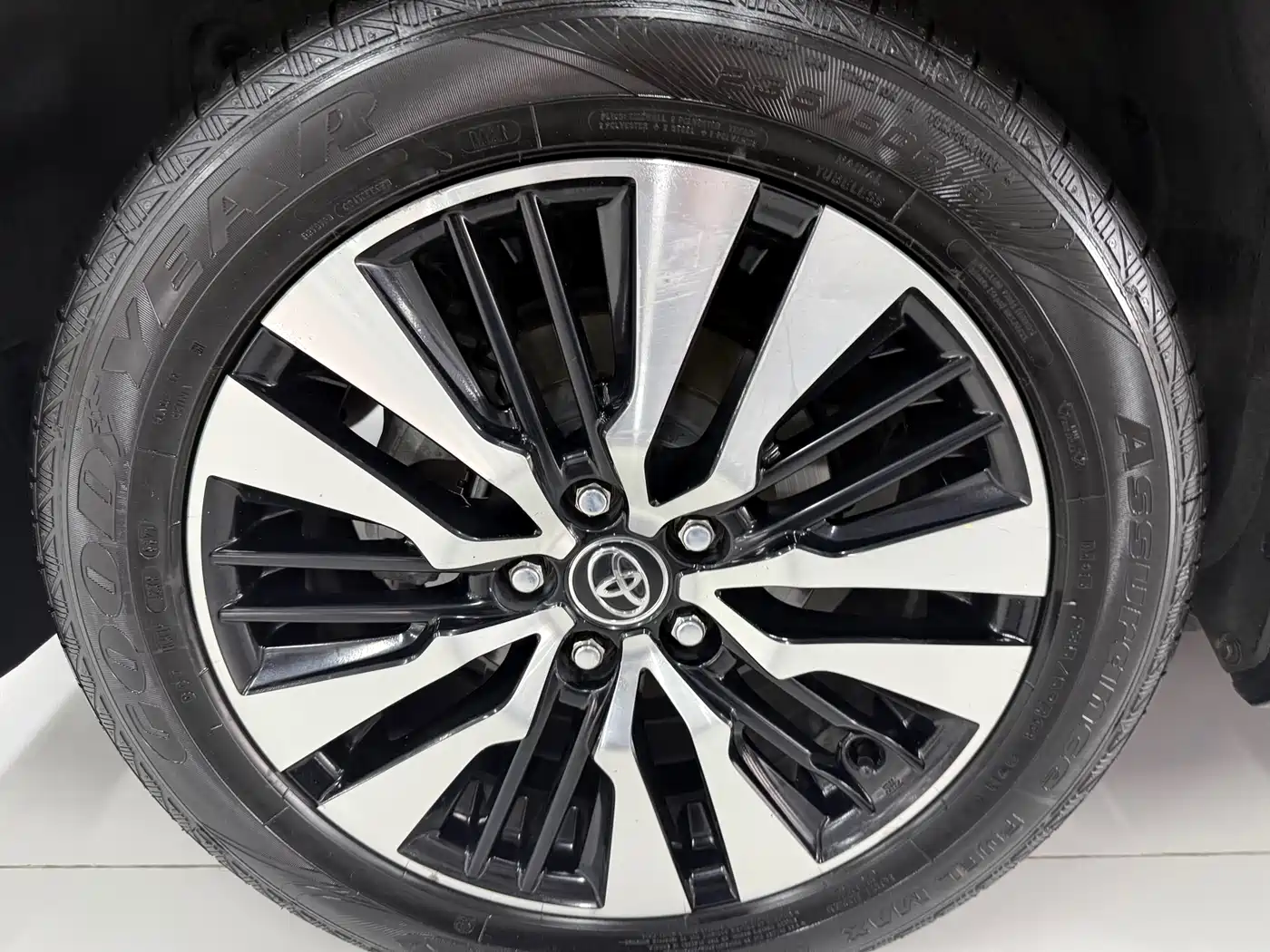 Toyota Alphard 2018 Facelift 3.5L Luxury Edition фото 6