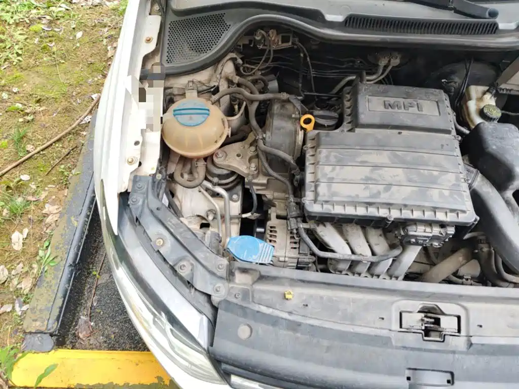 Volkswagen Polo 2014 1.4L Automatic Comfort Edition фото 20