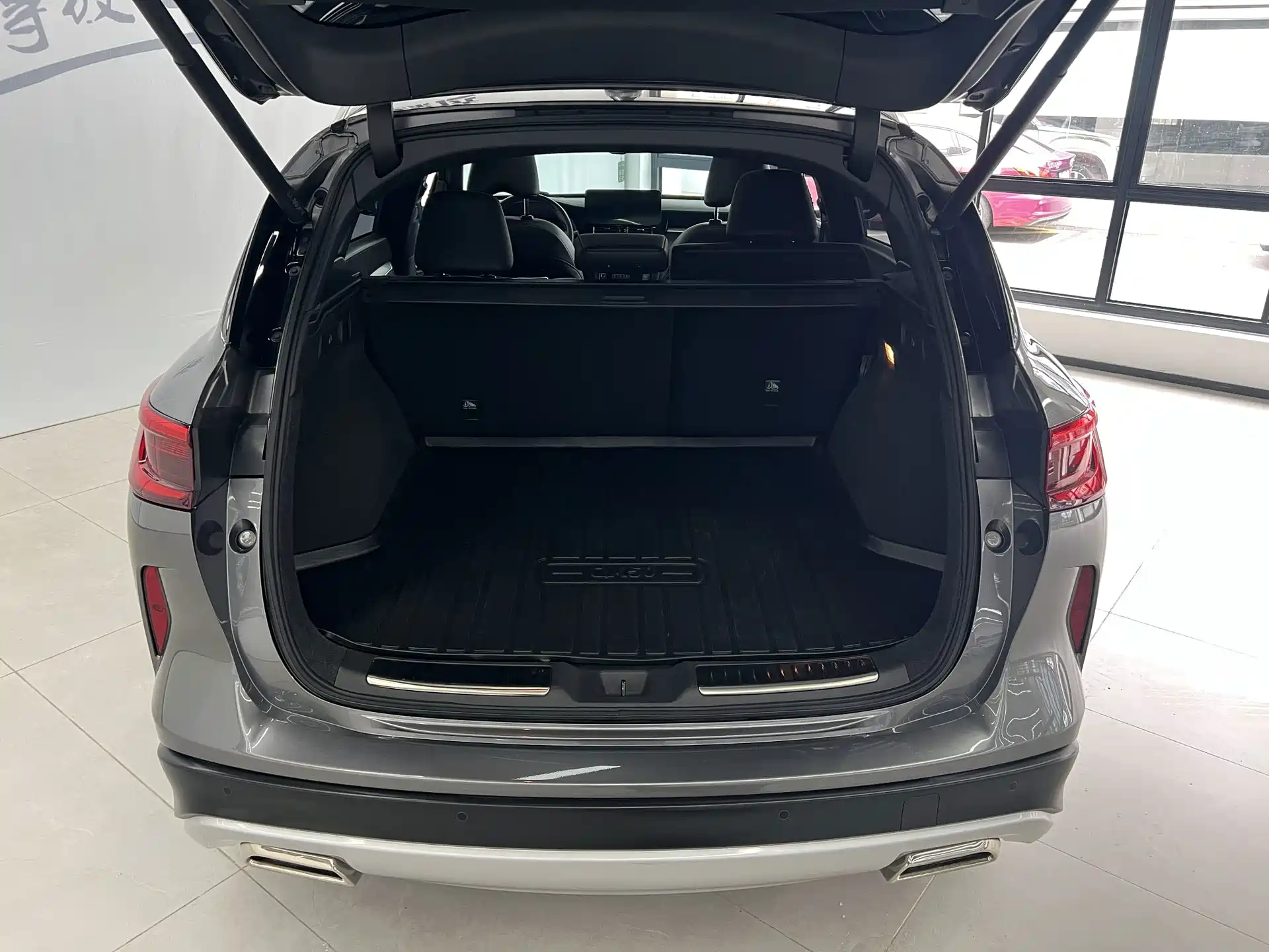 صورة 16 - Infiniti QX50