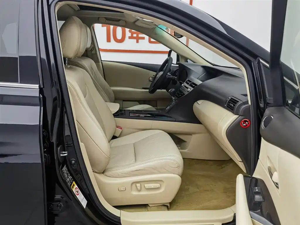 Lexus RX Classic 2009 Model 350 Luxury Edition фото 23