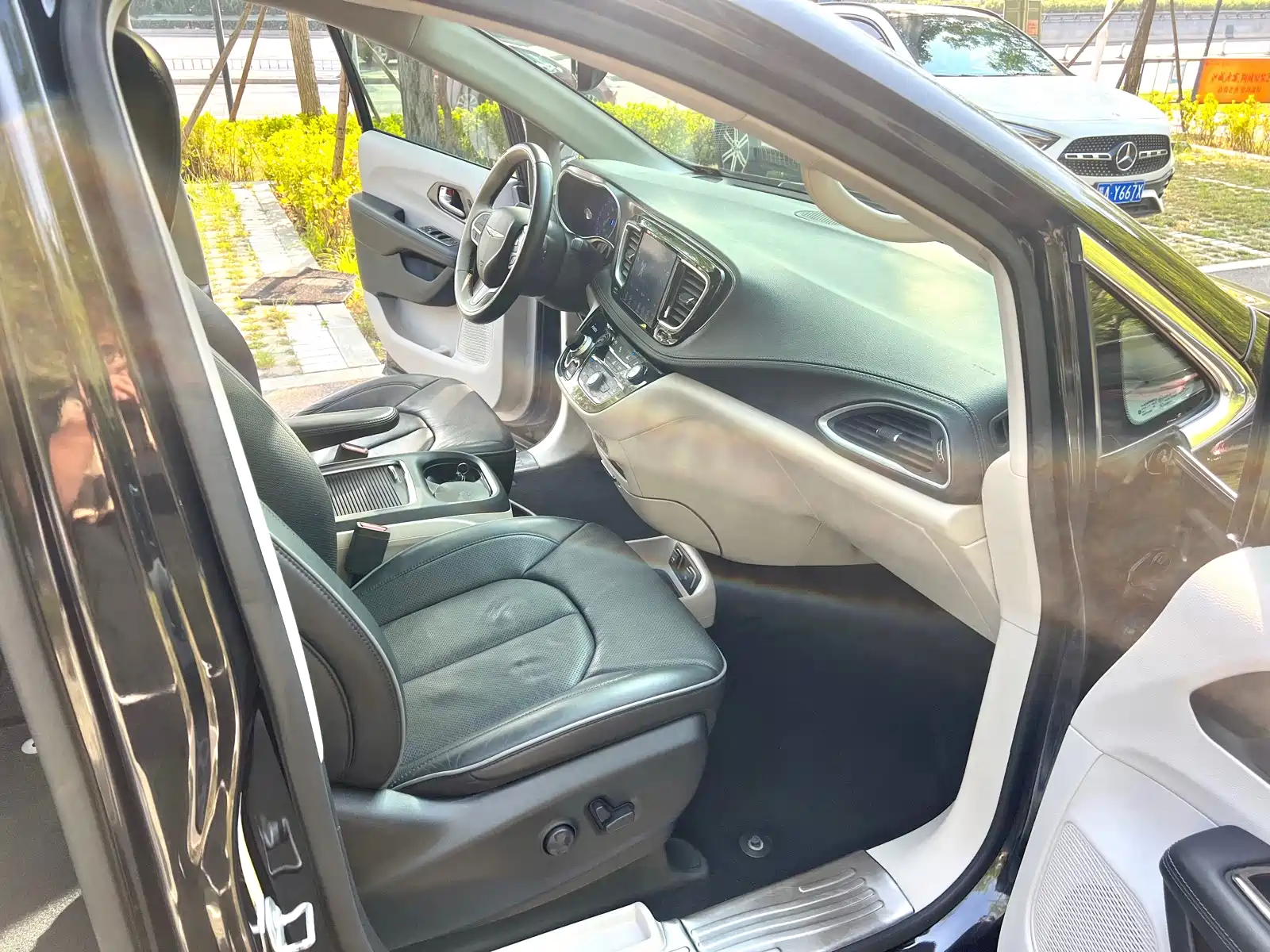 Фото 14 - Chrysler Pacifica