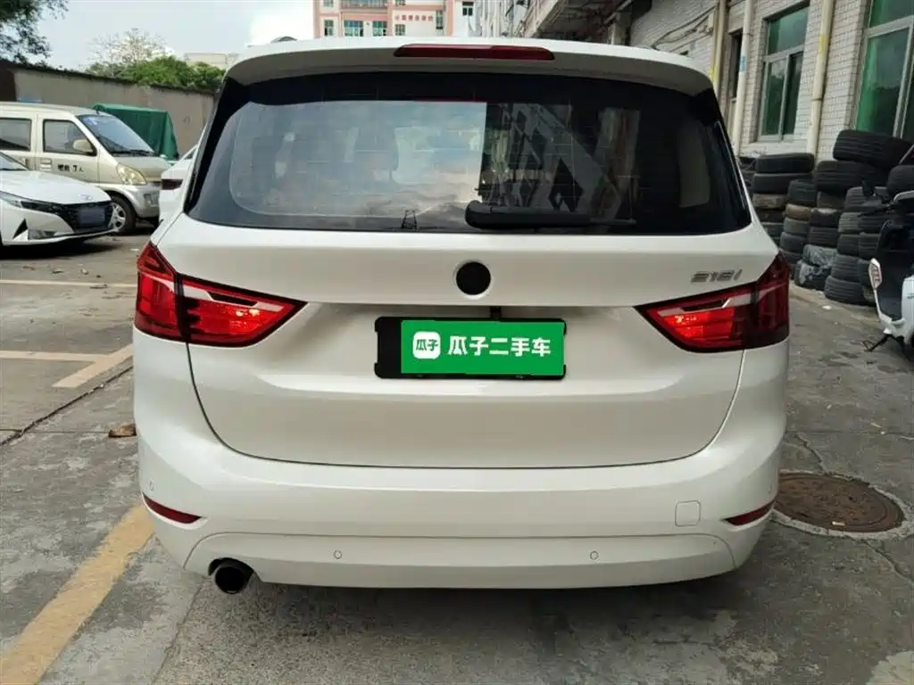 BMW 2 Series Gran Tourer 2015 218i Leading фото 4