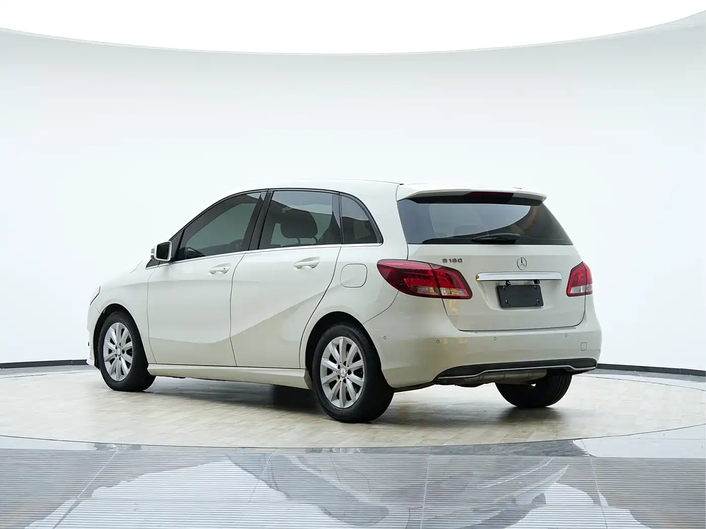 Mercedes-Benz B-Class 2016 B 180 фото 7