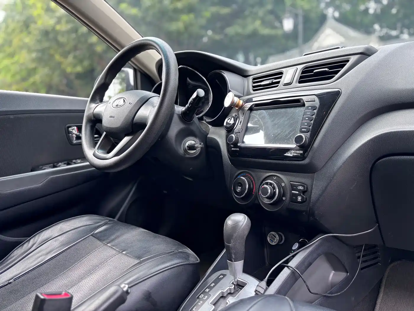 Kia K2 2013 2012 Sedan 1.4L AT GLS Commemorative Edition