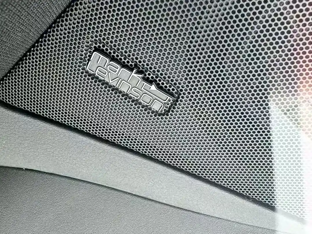Photo 9 - Lexus RZ