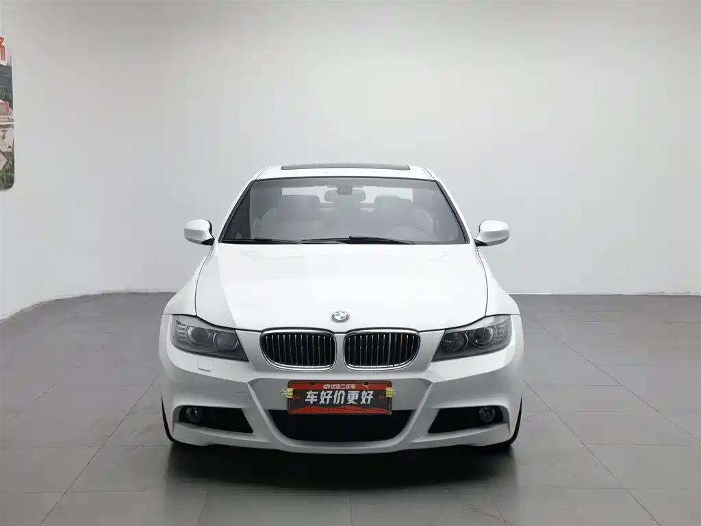 BMW 3 Series (Import) 2010 325i Luxury фото 3