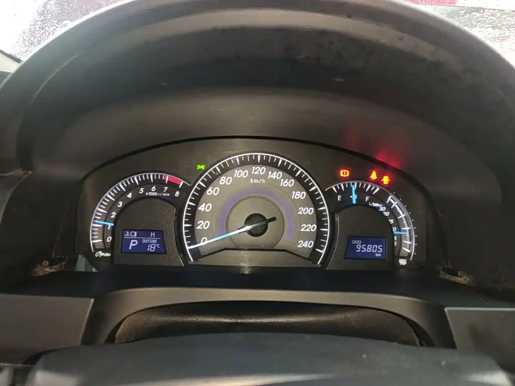 Toyota Camry 2017 2016 2.0G 10th Anniversary Leading Edition