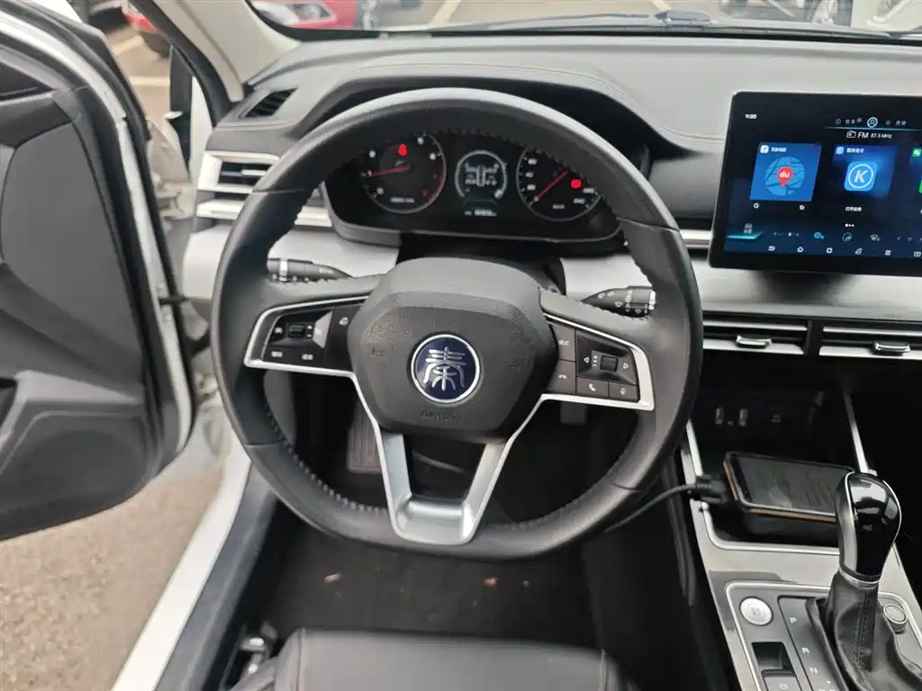 BYD Qin 2019 1.5L Automatic Prestige фото 11